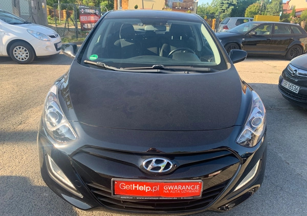 Hyundai I30 cena 34950 przebieg: 145456, rok produkcji 2013 z Pieniężno małe 596